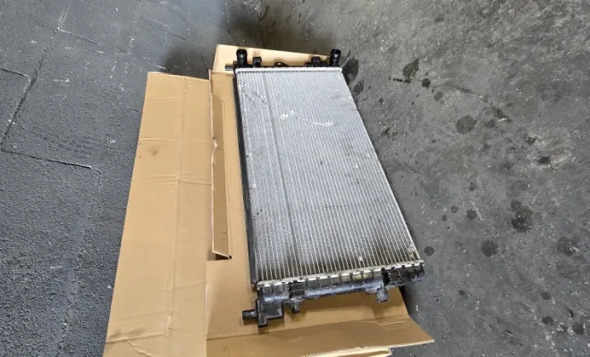 Remplacement de radiateur sur VW Polo – Fuite détectée au niveau de la sonde de température, La Farlède, Passion Auto Méca